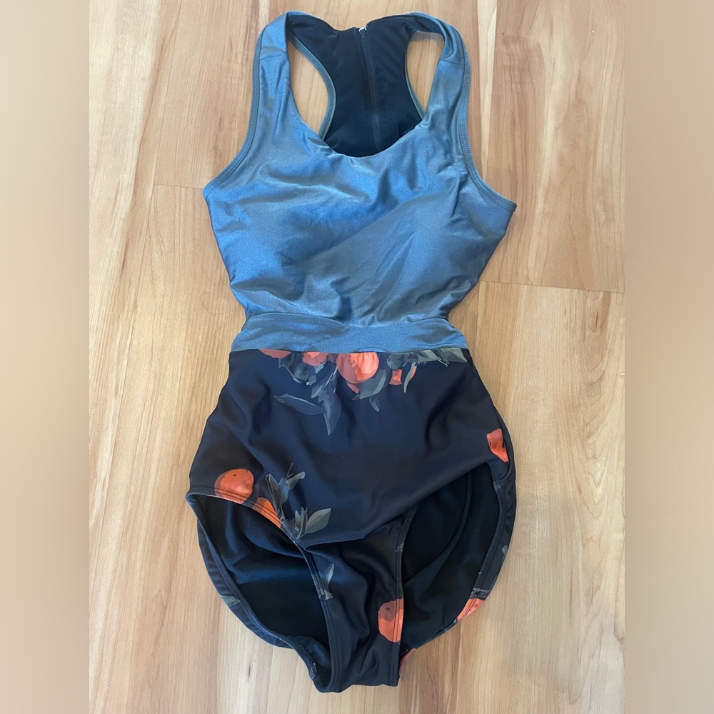 Albion Castaway One Piece Swimsuit Size Small